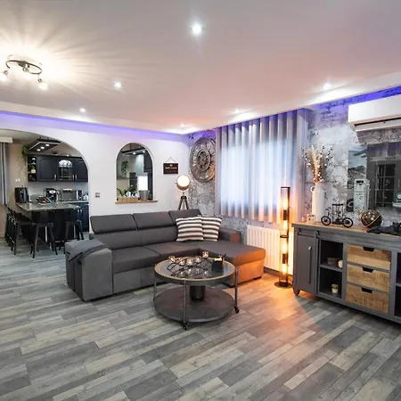 La Maison Du Bonheur- Spa, Detente & Nature Holiday home