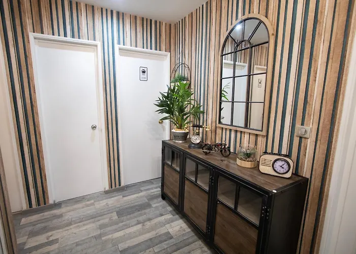 La Maison Du Bonheur- Spa, Detente & Nature 펜션