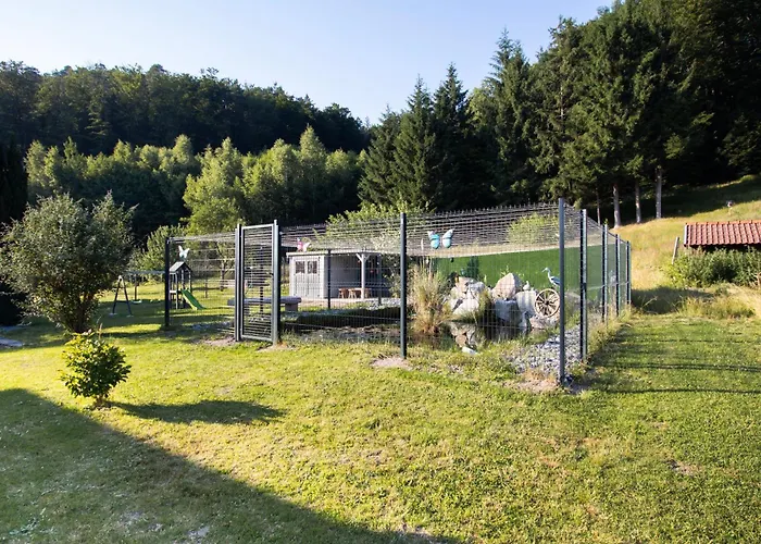 La Maison Du Bonheur- Spa, Detente & Nature 펜션 Jarménil